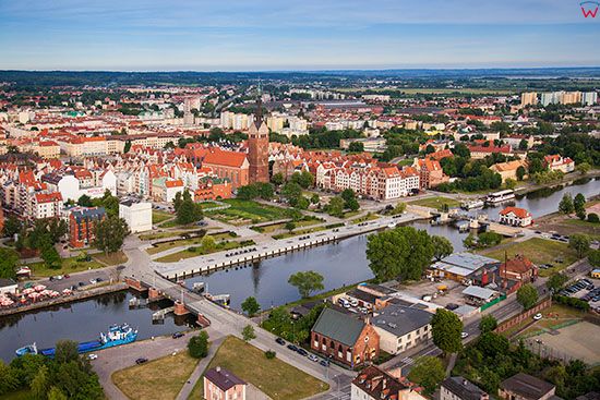 Elblag, panorama na Stare Miasto przez rzeke Elblag. EU, Pl, Warm-Maz.